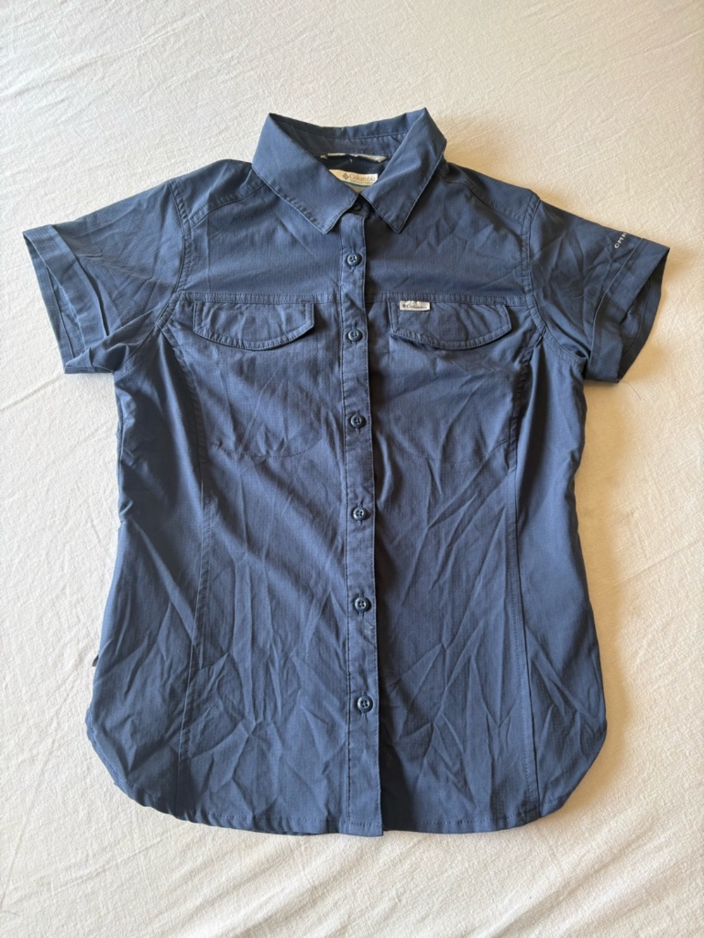 Columbia Omnishield Blue Short Sleeve Button Down Shirt